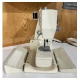 Montgomery Ward Sewing Machine UHT J1429