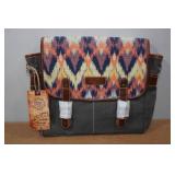 Sixtease Jade Canvas Shoulder Bag