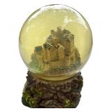 Edinburgh Castle Snow Globe Gift Souvenir of Scotland