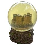 Edinburgh Castle Snow Globe Gift Souvenir of Scotland