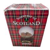 Edinburgh Castle Snow Globe Gift Souvenir of Scotland