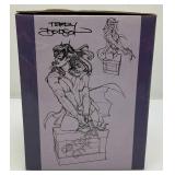 DC Direct Limited Edition 2572/3500 Women Of The DC Universe "Huntress" Figurine (NIB)
