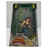 Vintage Playmates Lara Croft Area 51 TOMB RAIDER (NIB)
