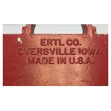 Vintage INTERNATIONAL Preseed Steel Harvester Manure Speader With Plastic Rims And Rubber Tires 1/16 Scale (Missing Plastic Spreader Piece)