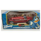 Vintage Burago DISNEY Donald Duck Alfa Romeo 8C 2300 Monza 1/18 Scale Die Cast Replica (NIB)