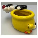 Vintage Sylvester And Tweety Bird Porcelain Planter Warner Brothers Looney Tunes
