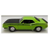 Vintage ERTL 1/18 Scale Die Cast 1970 Challenger T/A 340 Six Pack Purple & 1970 Cuda