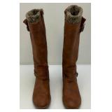 Womens AKASHA Boots Size 8.5