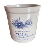 Pair of Red Wing Stoneware Crock & Relish Jar with Lid