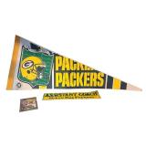 Green Bay Packers Memorabilia Collection: Autographed Photographs, TV guides and Pennants