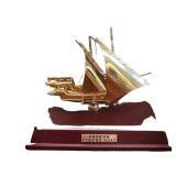 Collection of Travel Memorabilia: Decorative Vintage Items