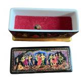 Collection of Travel Memorabilia: Decorative Vintage Items