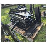 FUTURE Mini Skid Steer Skid Steer Forks (FT-XHC)