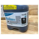 Diversey™ Crew Bathroom Cleaner And Scale Remover, Liquid, 50.7 Oz. Bottle, 2/carton