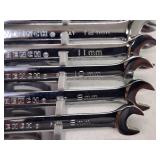 Complete Metric Set of Ratchet Wrenches