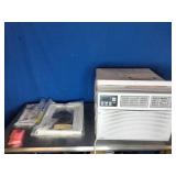 BLACK+DECKER 14,000 BTU Window Air Conditioner with Remote Control