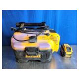 DEWALT 18V/20V MAX Cordless/Corded Wet-Dry Vacuum, model DCV581H.