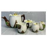 Lefton Beeline Collection of Teapot, Cream & Sugar plus Salt & Pepper
