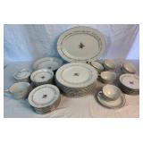 Royal Swirl Fine China Set from Japan - 8 Place Settings