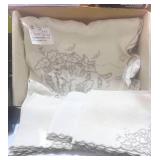 Vintage Embroidered Table Cloth w/ 12 Napkins