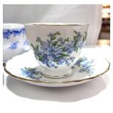 Set of 4 Vintage Cup and Saucers