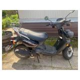 2002 Yamaha Zuma (aka Bug Eye) 50CC ONLY 2100 Miles