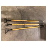 Lot of Husky 51 in. L Wood Handle 4-Tine Hand Cultivator Customer Returns See Pictures