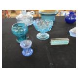 Gorgeous vintage glassware in hues ...