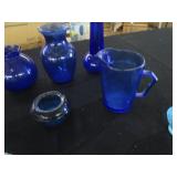 Gorgeous vintage glassware in hues ...