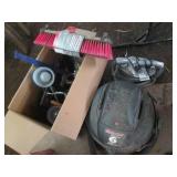 6-gallon Shop-Vac with hose, Libyan...