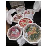 Six Unicorn themed collector plates...