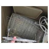 Large lot of picnic style dishes, m...