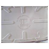 Large lot of picnic style dishes, m...