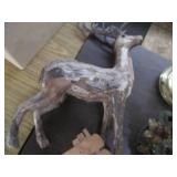 Mismatched brass tone desk lamps, w...