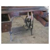 Vintage Windsor-B Wood Sewing machi...
