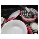 Vintage Red and white plaid Enamelw...