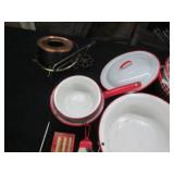 Vintage Red and white plaid Enamelw...