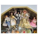 Collection of Vintage Clothespin Dolls w/Display Case & Book