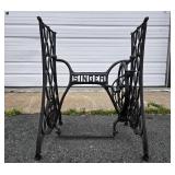 Excellent Antique SINGER Cast Iron Sewing Table Base