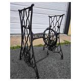 Excellent Antique SINGER Cast Iron Sewing Table Base