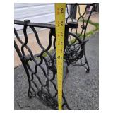 Excellent Antique SINGER Cast Iron Sewing Table Base