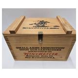 WINCHESTER Dovetailed Wood Advertising Crate w/Hinged Lid