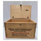 WINCHESTER Dovetailed Wood Advertising Crate w/Hinged Lid