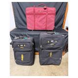 Set of 3 Travel Luggage in Burgundy and Black