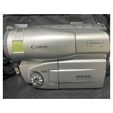 Canon ES8400V 8mm Video Camcorder with Carrying Case and Accessories