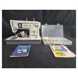 Singer Model 477 Zig-Zag Sewing Machine with Instruction Manual & Accessories