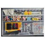 Singer Model 477 Zig-Zag Sewing Machine with Instruction Manual & Accessories