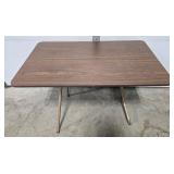 Singer Model 477 Zig-Zag Sewing Machine with Instruction Manual & Accessories