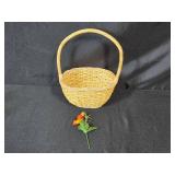 Easter Decor Collection: Basket, Figurines & Decorative Pieces