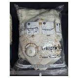 Various Tablecloths/Linens in Handy Vacuum Sealed Bags
